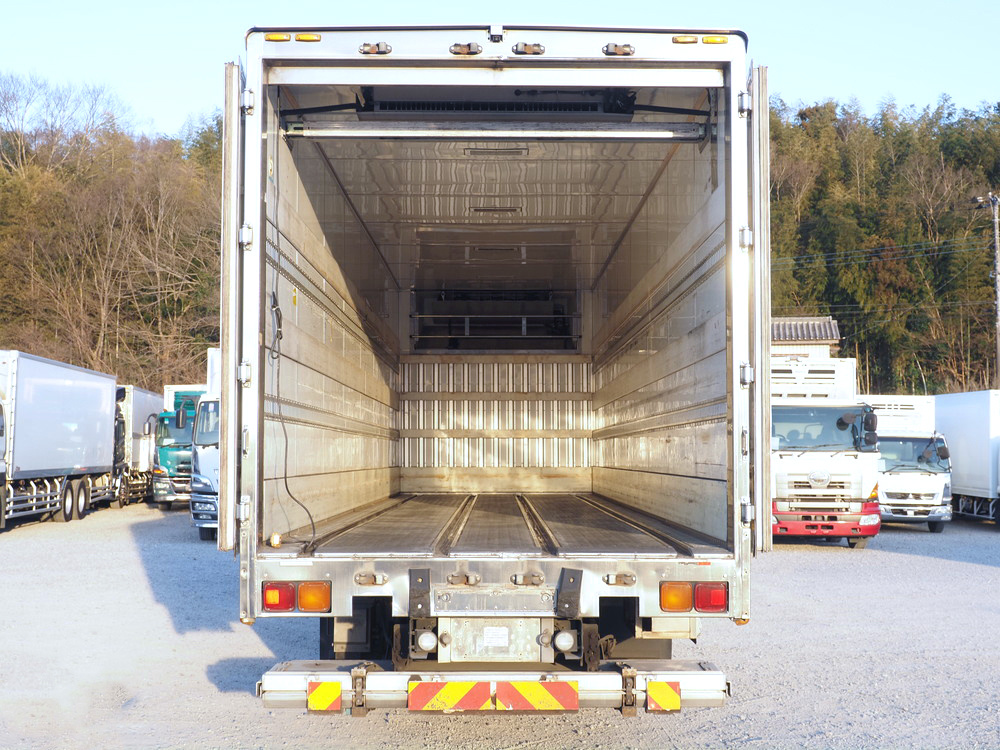 いすゞ ギガ 冷凍バン 大型 QKG-CYJ77A 年式 H27[写真15]