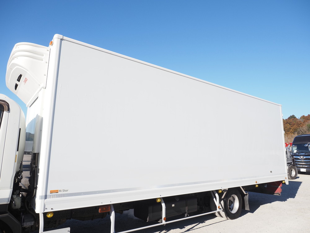 いすゞ フォワード 冷凍バン 中型 TKG-FRR90T2 年式 H28[写真12]