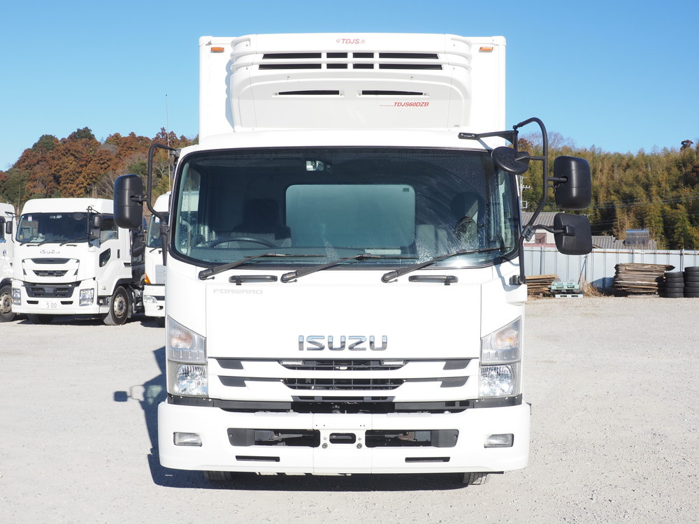 いすゞ フォワード 冷凍バン 中型 TKG-FRR90T2 年式 H28[写真03]