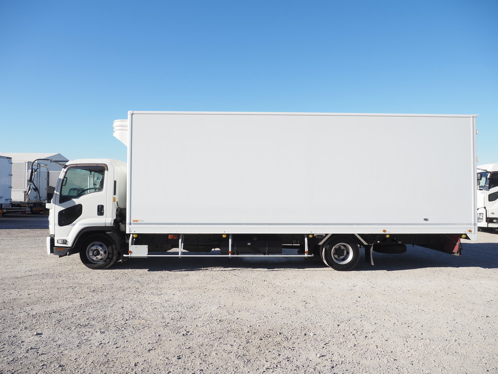 いすゞ フォワード 冷凍バン 中型 TKG-FRR90T2 年式 H28[写真11]