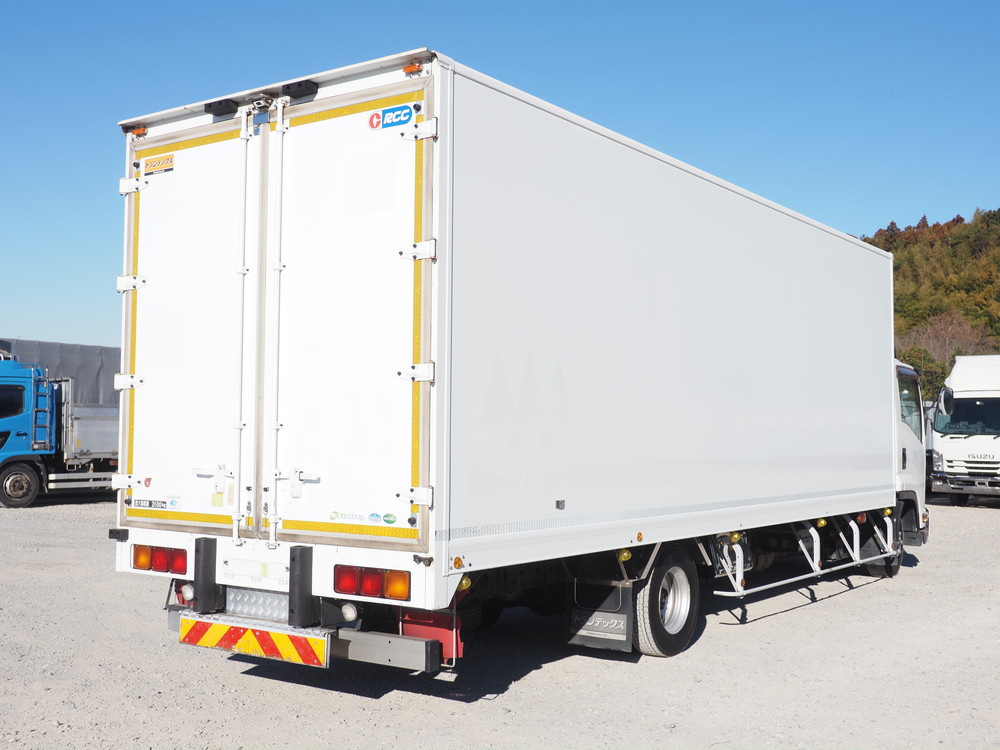 いすゞ フォワード 冷凍バン 中型 TKG-FRR90T2 年式 H28[写真05]