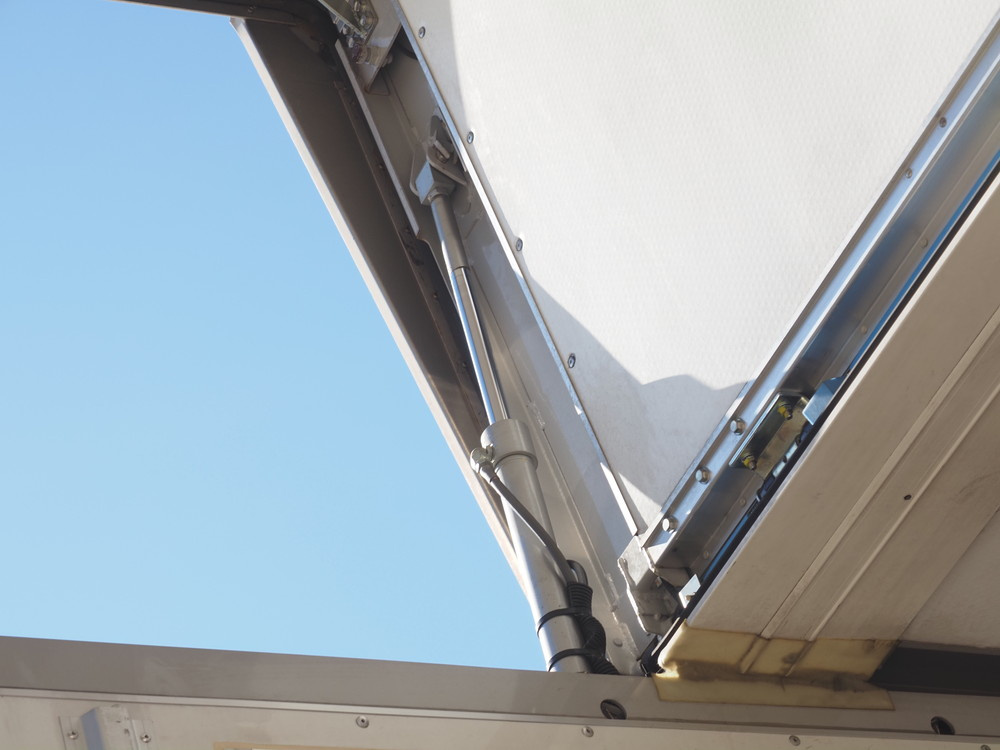 日野 レンジャープロ 冷凍ウイング 中増t QKG-FJ7JJAA 年式 H27[写真20]