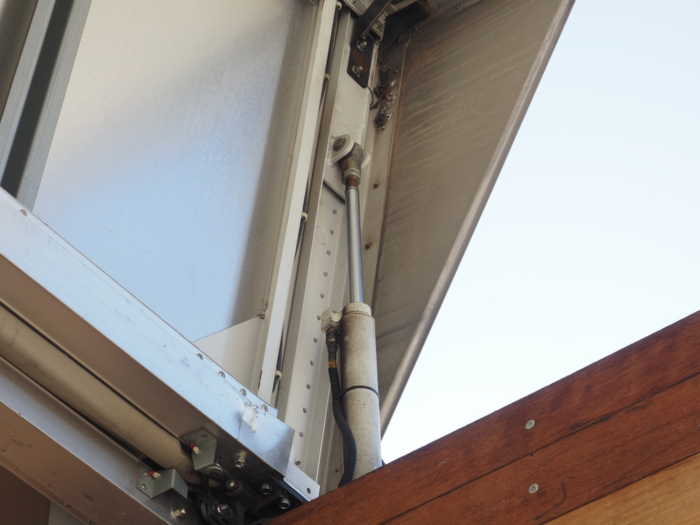 日野 プロフィア ウイング車 大型 LKG-FW1EXBG 年式 H23[写真12]