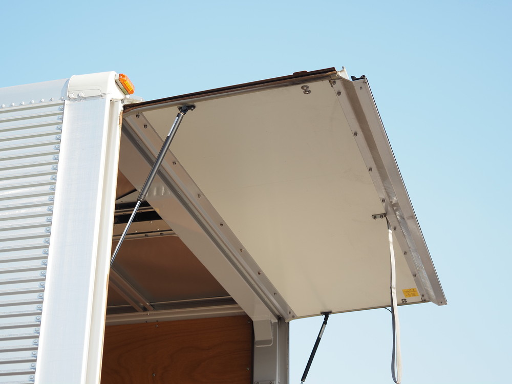 いすゞ フォワード ウイング車 中型 TKG-FRR90S2 年式 H28[写真26]