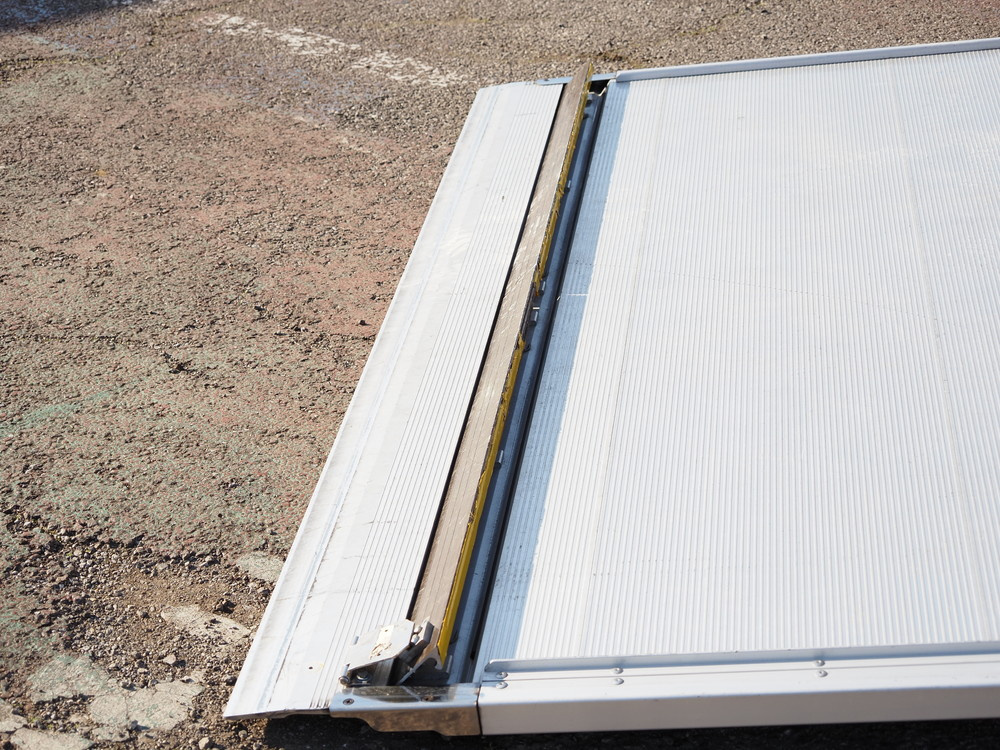 いすゞ フォワード ウイング車 中型 TKG-FRR90S2 年式 H28[写真30]