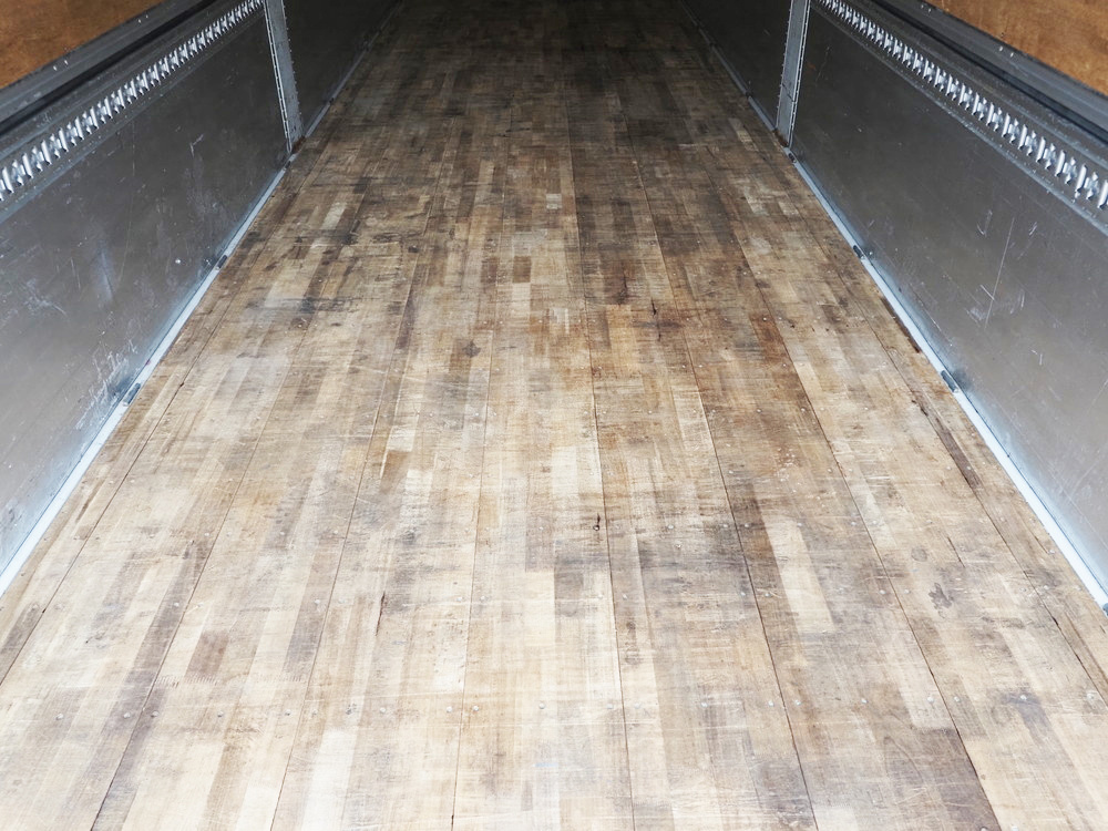 いすゞ ギガ ウイング車 大型 QKG-CYJ77B 年式 H28[写真27]