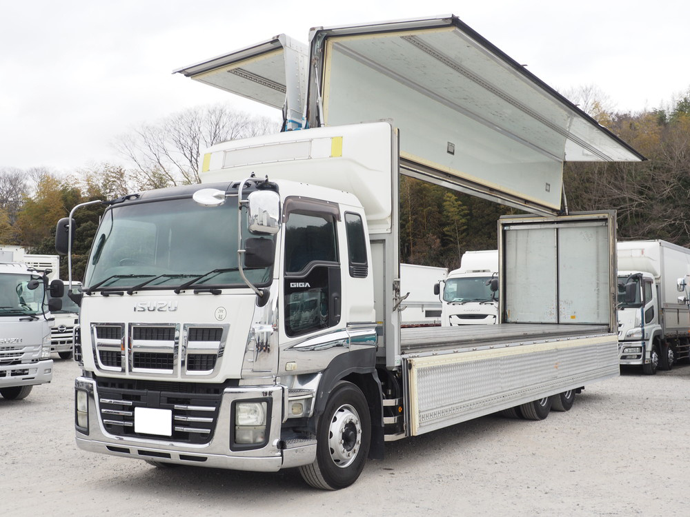 いすゞ ギガ 冷凍ウイング 大型 QKG-CYL77A 年式 H27[写真02]