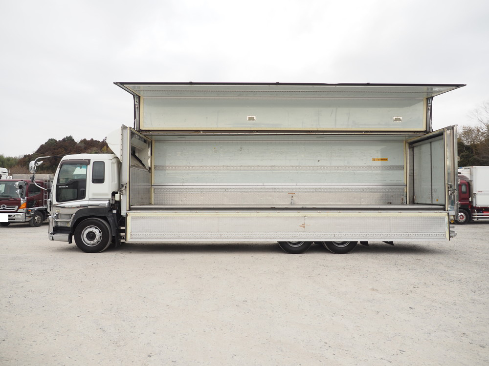 いすゞ ギガ 冷凍ウイング 大型 QKG-CYL77A 年式 H27[写真17]