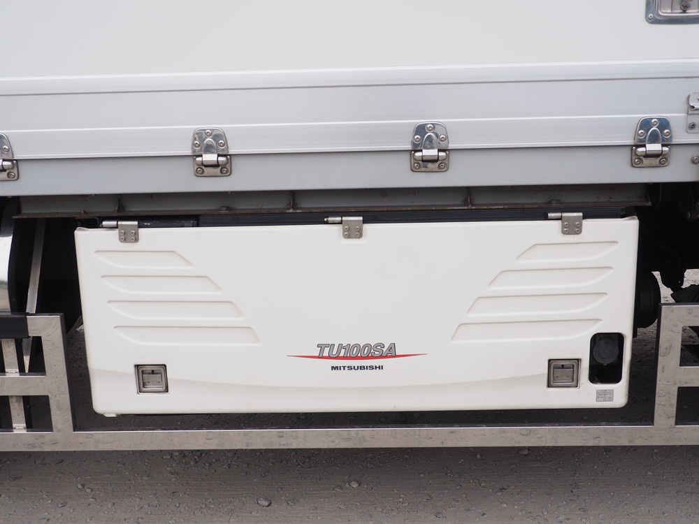 いすゞ ギガ 冷凍ウイング 大型 QKG-CYL77A 年式 H27[写真21]