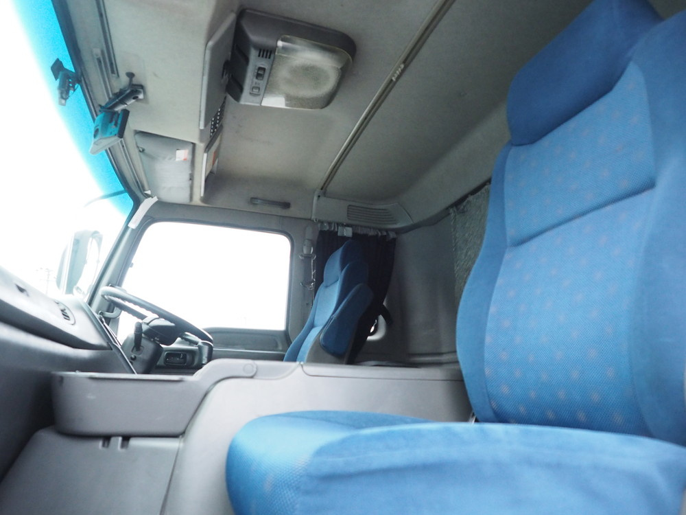 いすゞ ギガ 冷凍ウイング 大型 QKG-CYL77A 年式 H27[写真44]