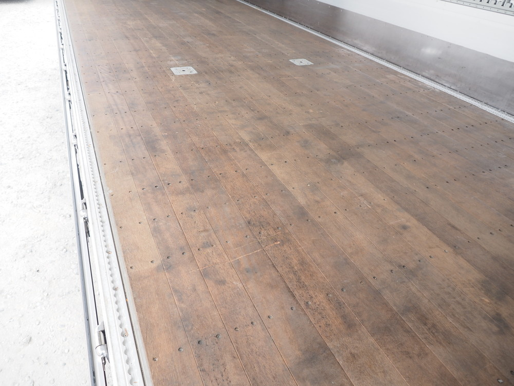 いすゞ フォワード ウイング車 中増t 2RG-FSR90T2 年式 R4[写真25]