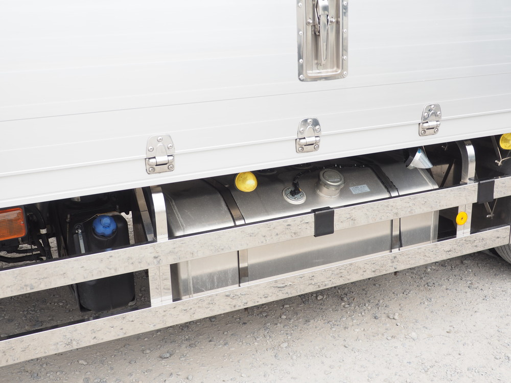 いすゞ フォワード ウイング車 中増t 2RG-FSR90T2 年式 R4[写真17]