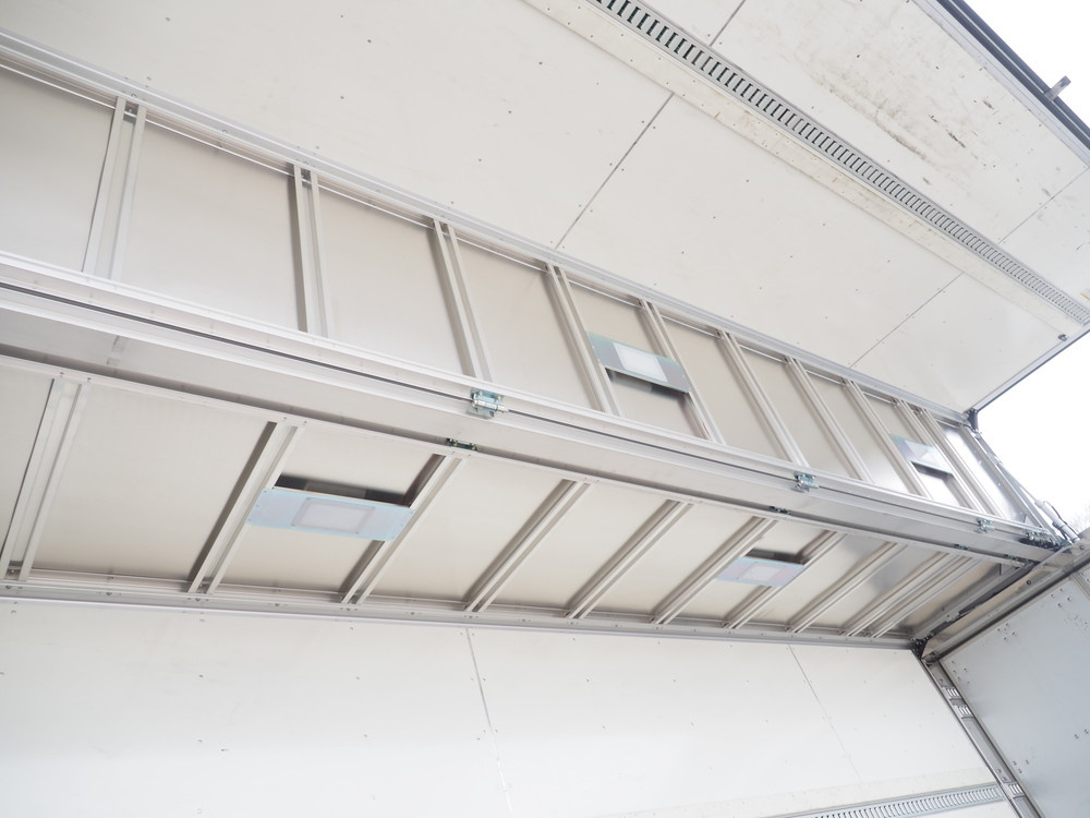 いすゞ フォワード ウイング車 中増t 2RG-FSR90T2 年式 R4[写真23]