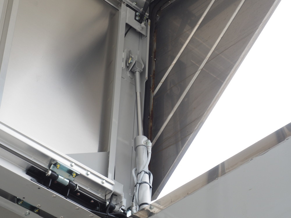 いすゞ フォワード ウイング車 中増t 2RG-FSR90T2 年式 R4[写真12]