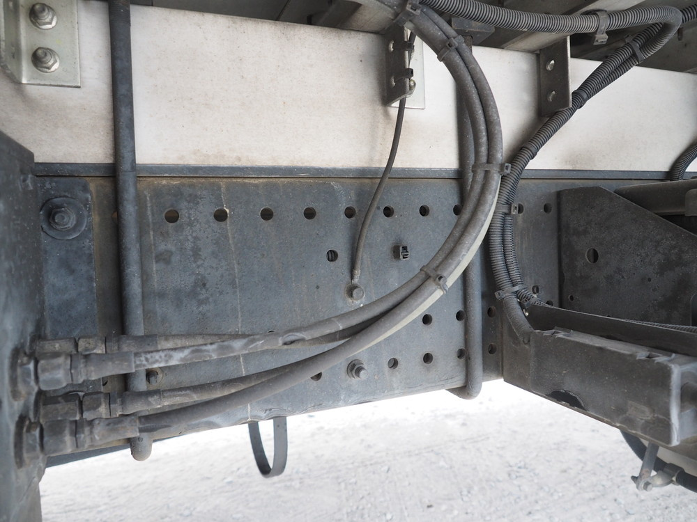 いすゞ フォワード ウイング車 中増t 2RG-FSR90T2 年式 R4[写真49]