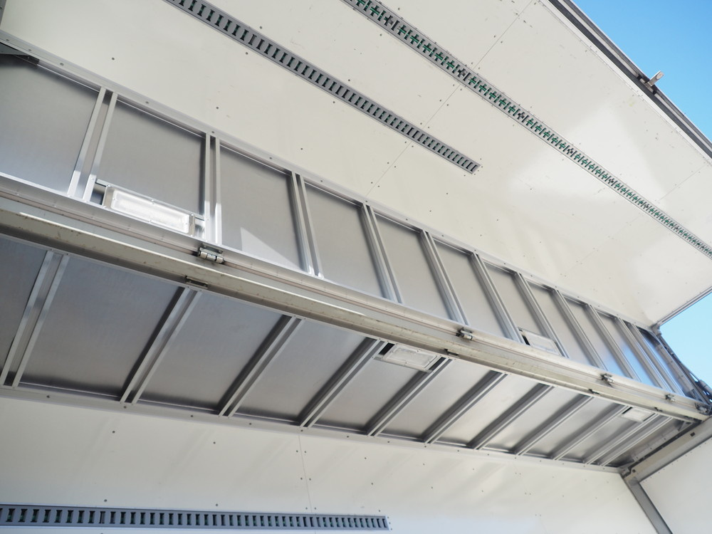 三菱ふそう ファイター ウイング車 中増t QKG-FK62FZ 年式 H27[写真23]