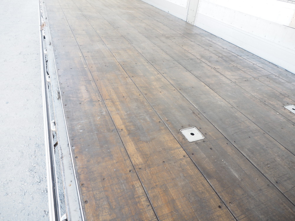 三菱ふそう ファイター ウイング車 中増t QKG-FK62FZ 年式 H27[写真25]