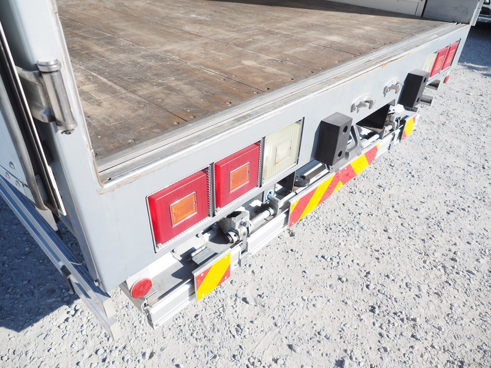 三菱ふそう ファイター ウイング車 中増t QKG-FK62FZ 年式 H27[写真29]