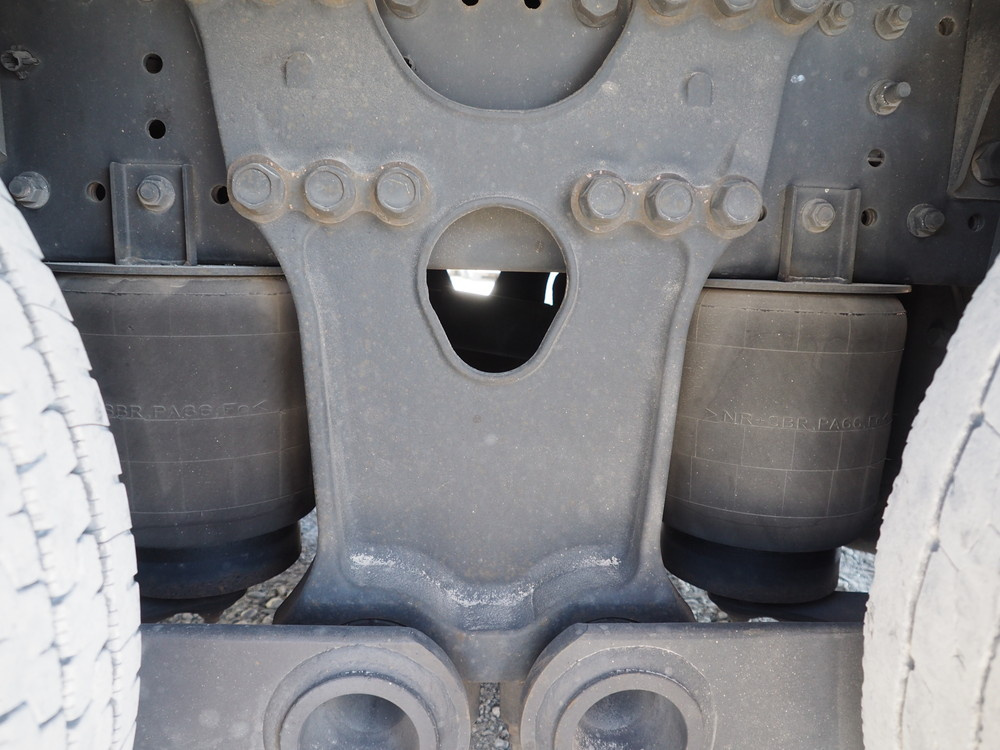 日野 プロフィア ウイング車 大型 2DG-FW1AHG 年式 H29[写真40]