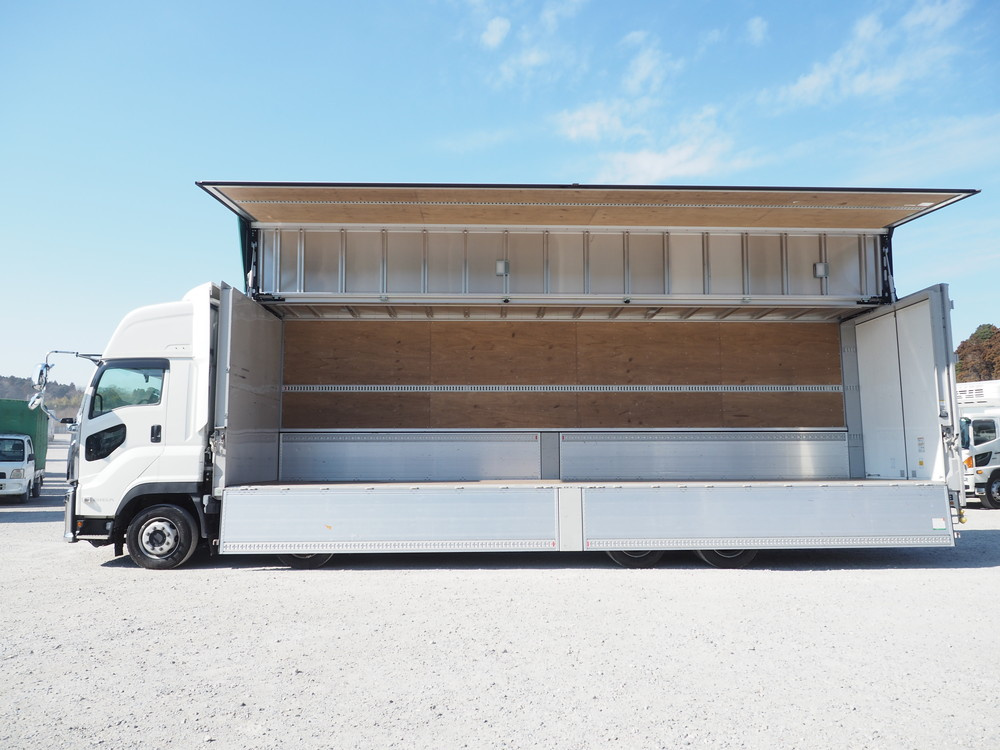 いすゞ ギガ ウイング車 大型 2PG-CYJ77D 年式 R7[写真18]