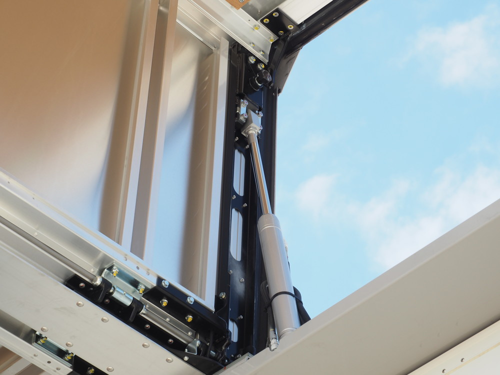 いすゞ ギガ ウイング車 大型 2PG-CYJ77D 年式 R7[写真20]