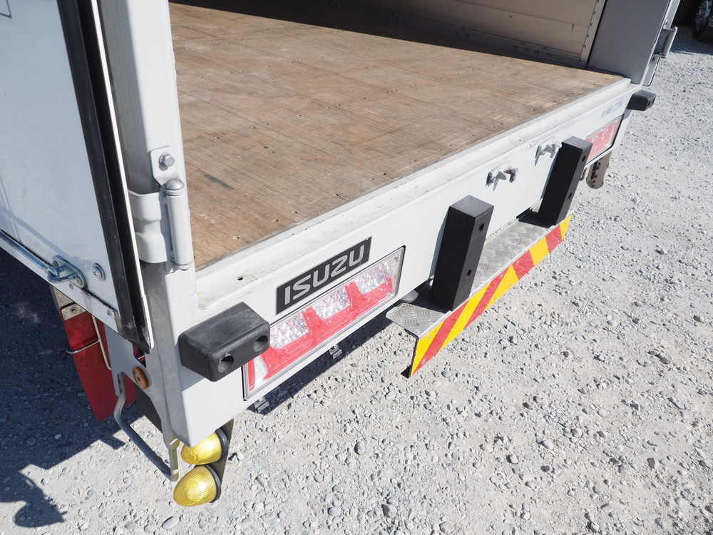 いすゞ ギガ ウイング車 大型 2PG-CYJ77D 年式 R7[写真28]