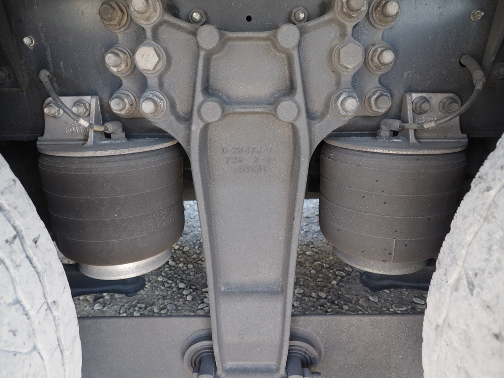 いすゞ ギガ ウイング車 大型 2PG-CYJ77D 年式 R7[写真45]