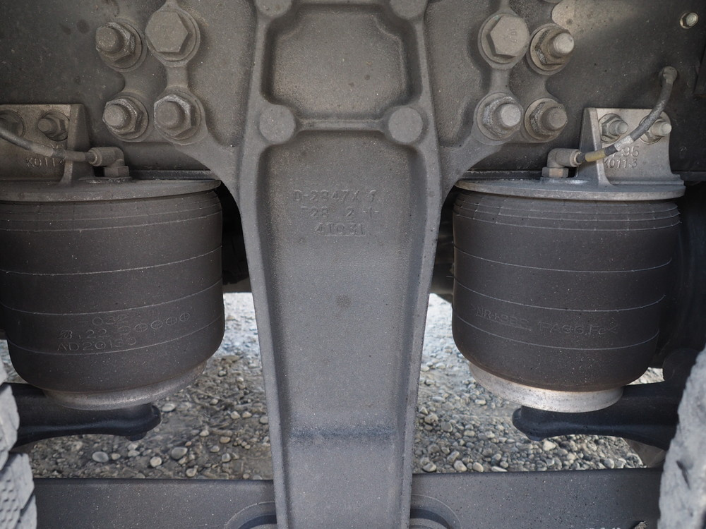 いすゞ ギガ ウイング車 大型 2PG-CYJ77D 年式 R7[写真44]