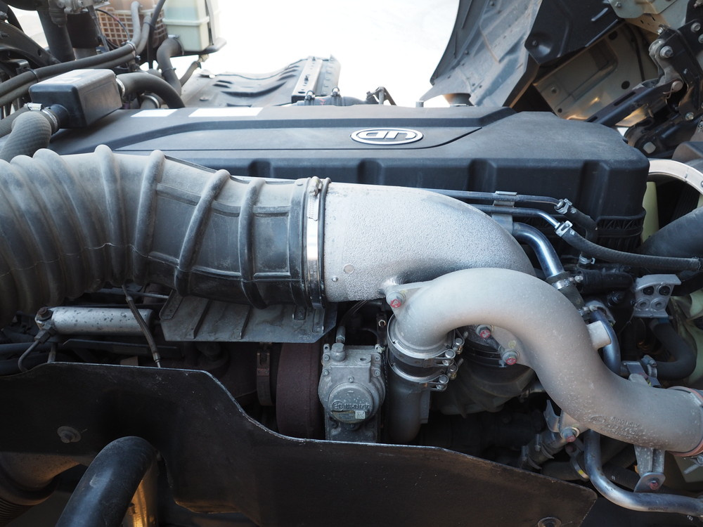 UDトラックス クオン トラクタ 大型 2PG-GK5AAB 年式 R4[写真35]