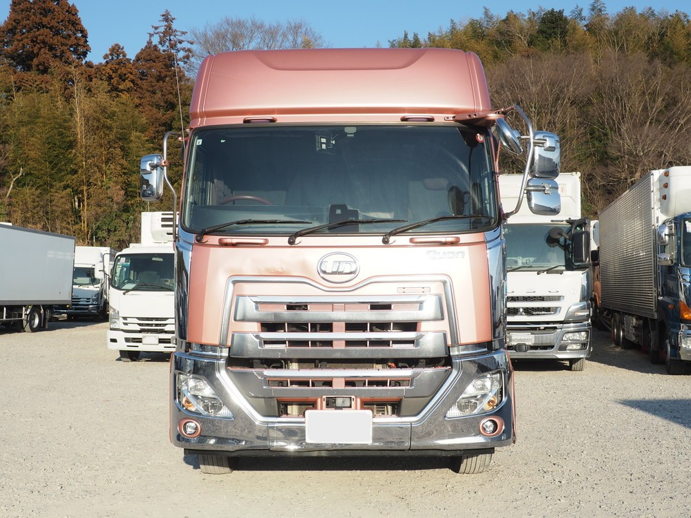 UDトラックス クオン トラクタ 大型 2PG-GK5AAB 年式 R4[写真03]