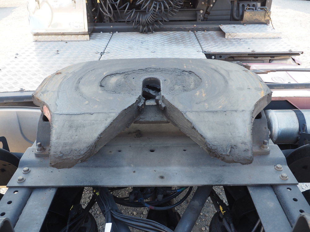 UDトラックス クオン トラクタ 大型 2PG-GK5AAB 年式 R4[写真09]