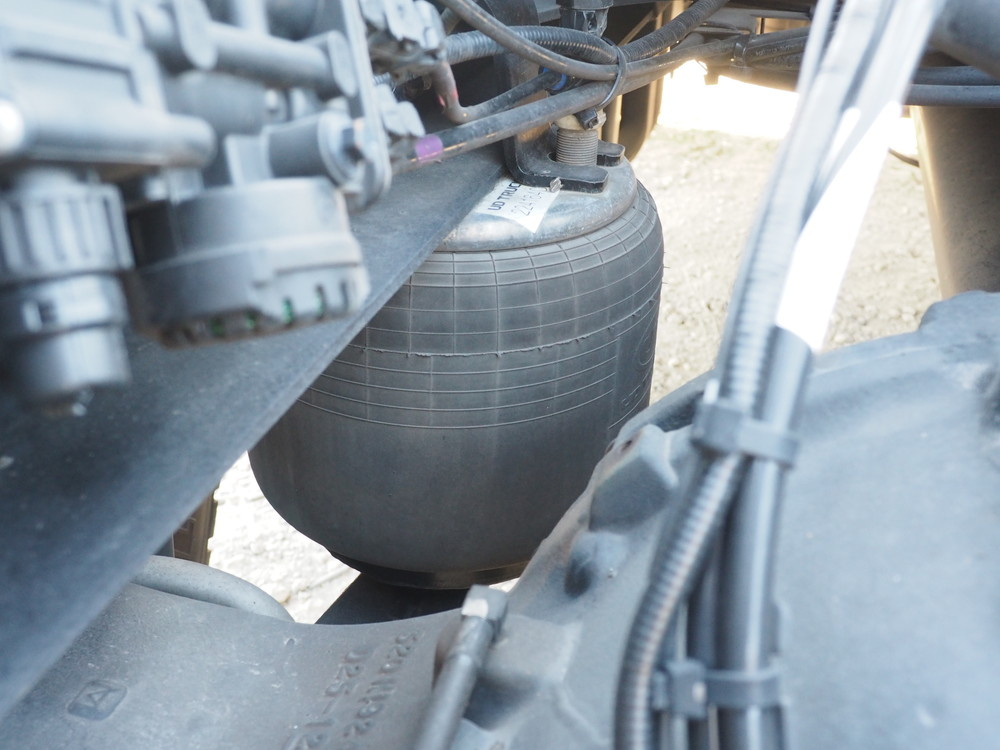 UDトラックス クオン トラクタ 大型 2PG-GK5AAB 年式 R4[写真27]