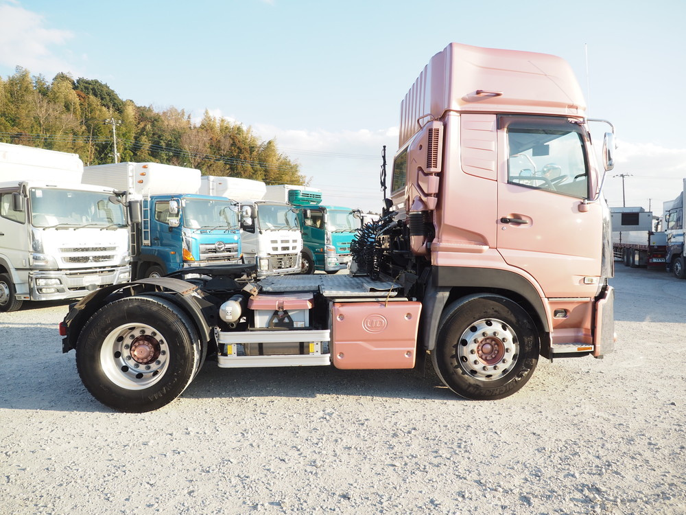 UDトラックス クオン トラクタ 大型 2PG-GK5AAB 年式 R4[写真07]