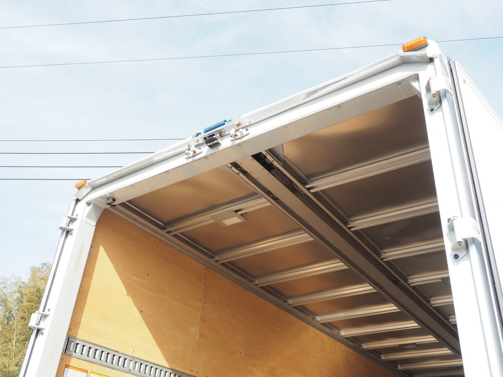 いすゞ フォワード ウイング車 中型 TKG-FRR90S2 年式 H28[写真26]