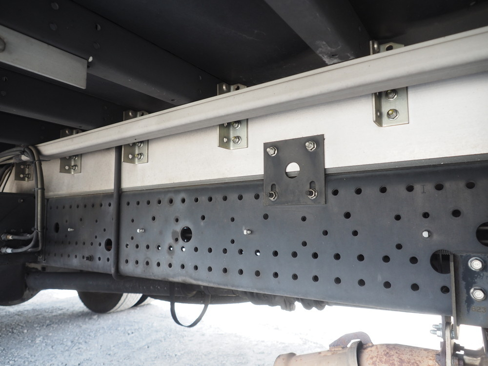 いすゞ フォワード ウイング車 中型 TKG-FRR90S2 年式 H28[写真44]