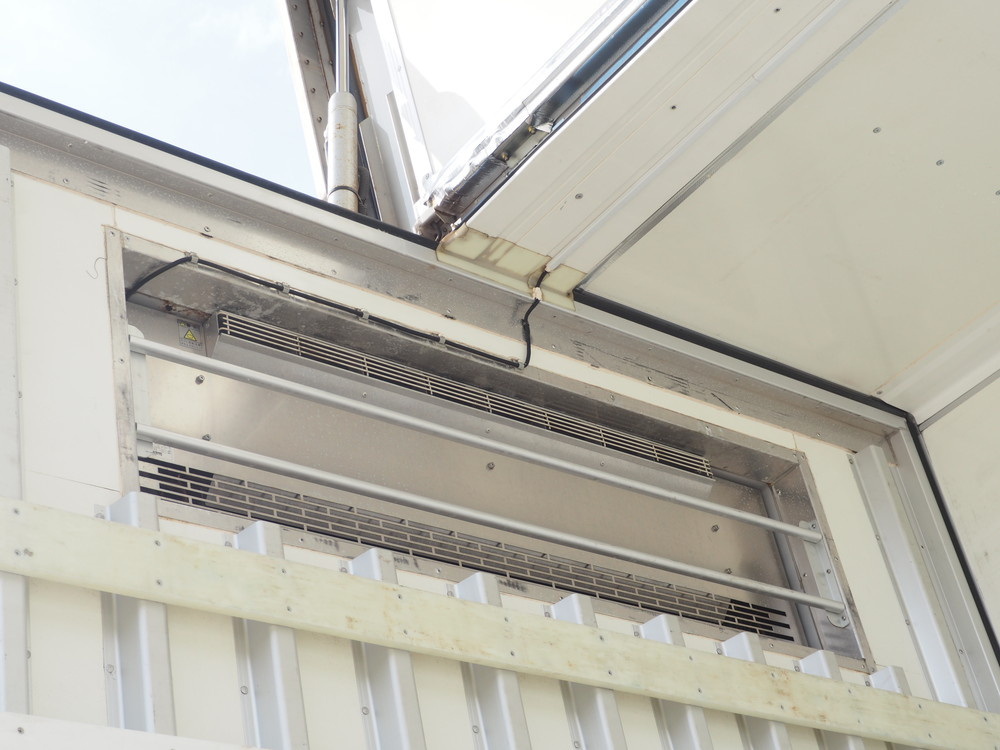 いすゞ ギガ 冷凍ウイング 大型 QKG-CYL77A 年式 H26[写真34]