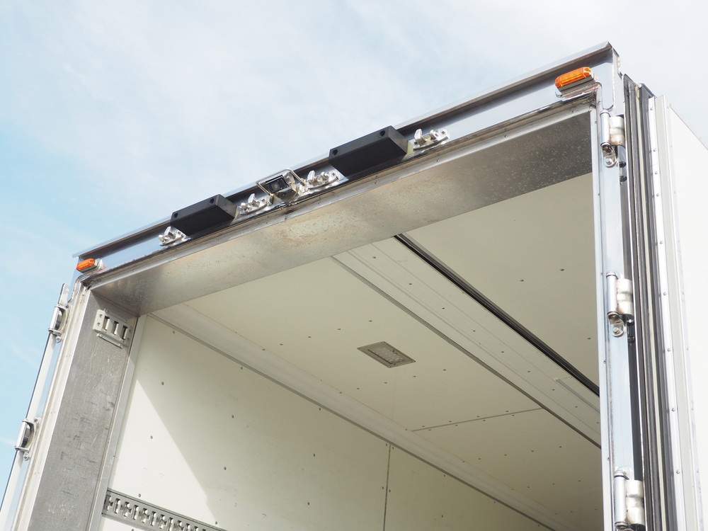 いすゞ ギガ 冷凍ウイング 大型 QKG-CYL77A 年式 H26[写真30]