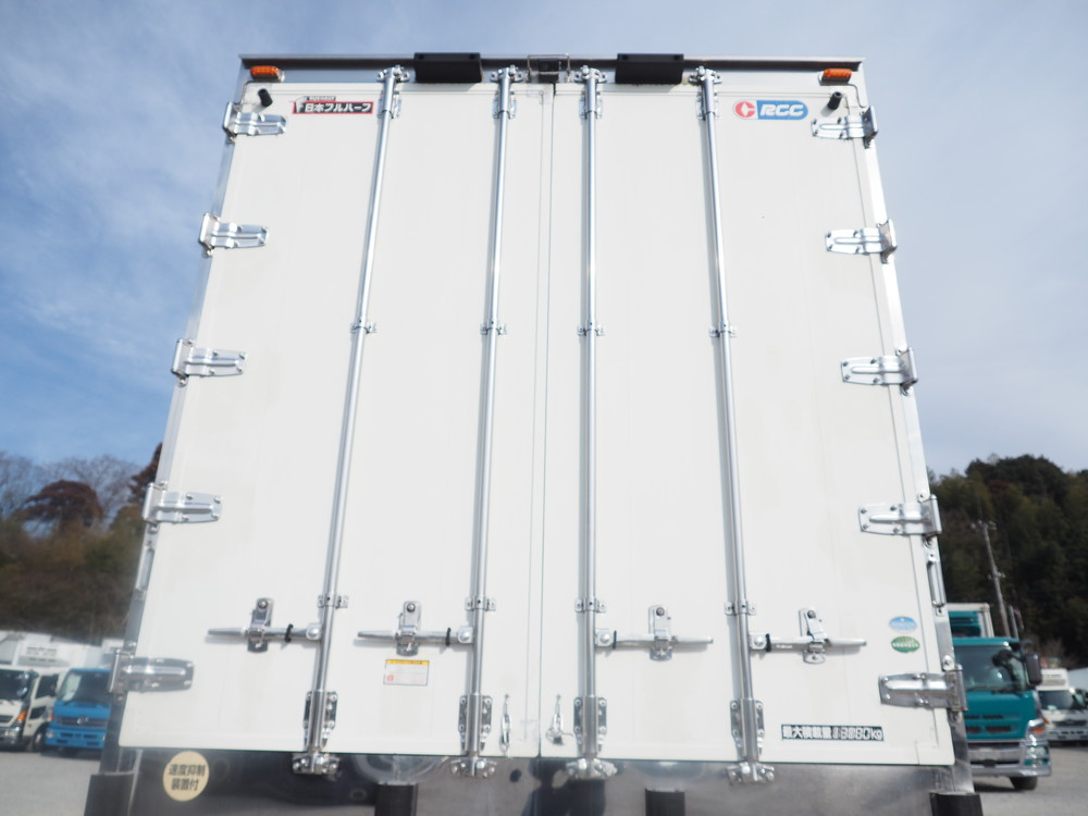 いすゞ ギガ 冷凍ウイング 大型 QKG-CYL77A 年式 H26[写真09]