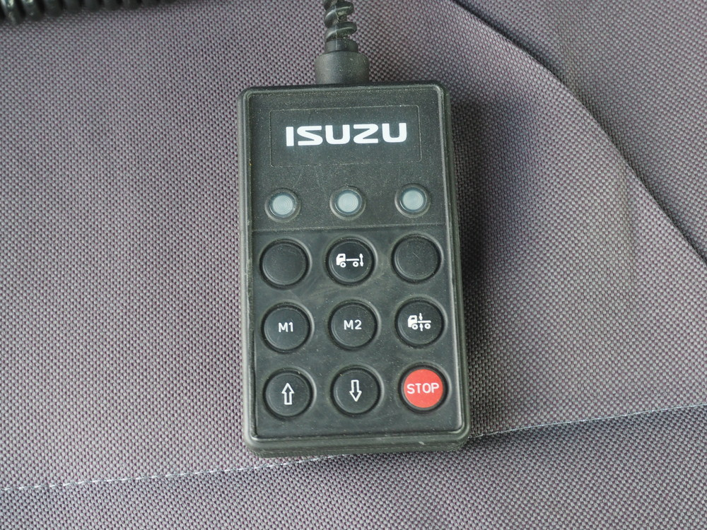 いすゞ ギガ 冷凍ウイング 大型 QKG-CYL77A 年式 H26[写真43]