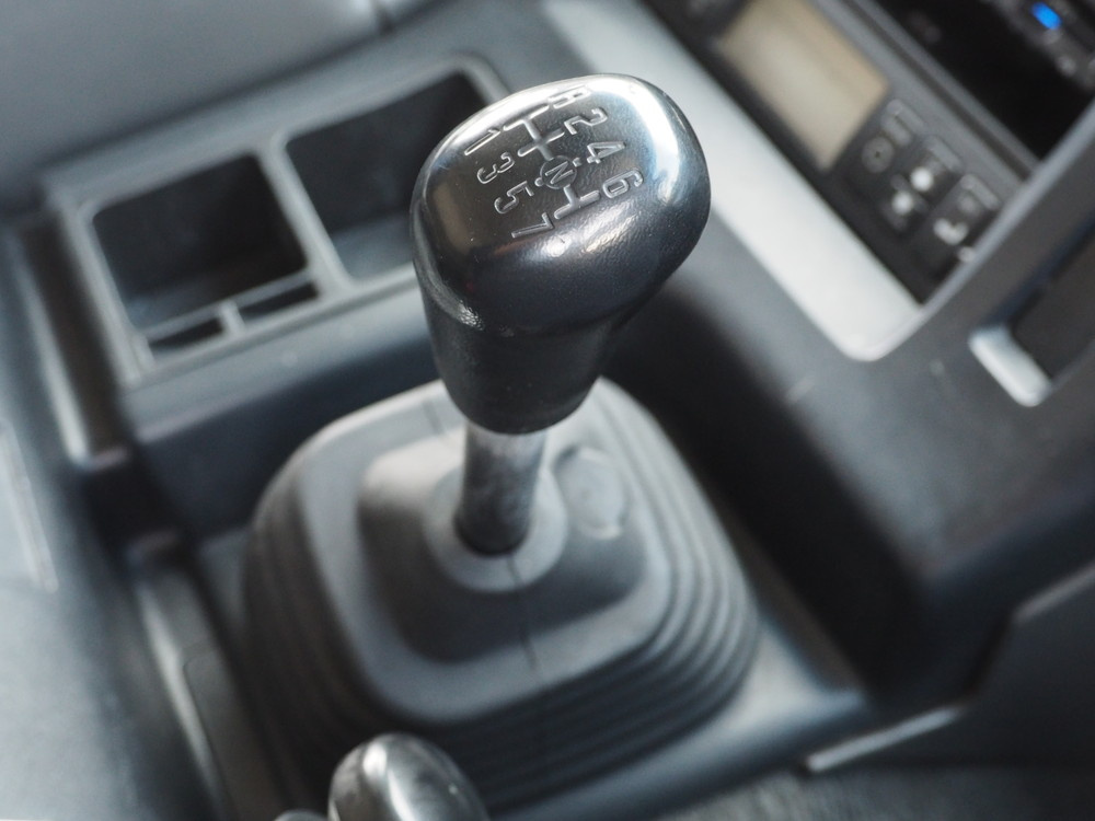 いすゞ ギガ 冷凍ウイング 大型 QKG-CYL77A 年式 H26[写真40]