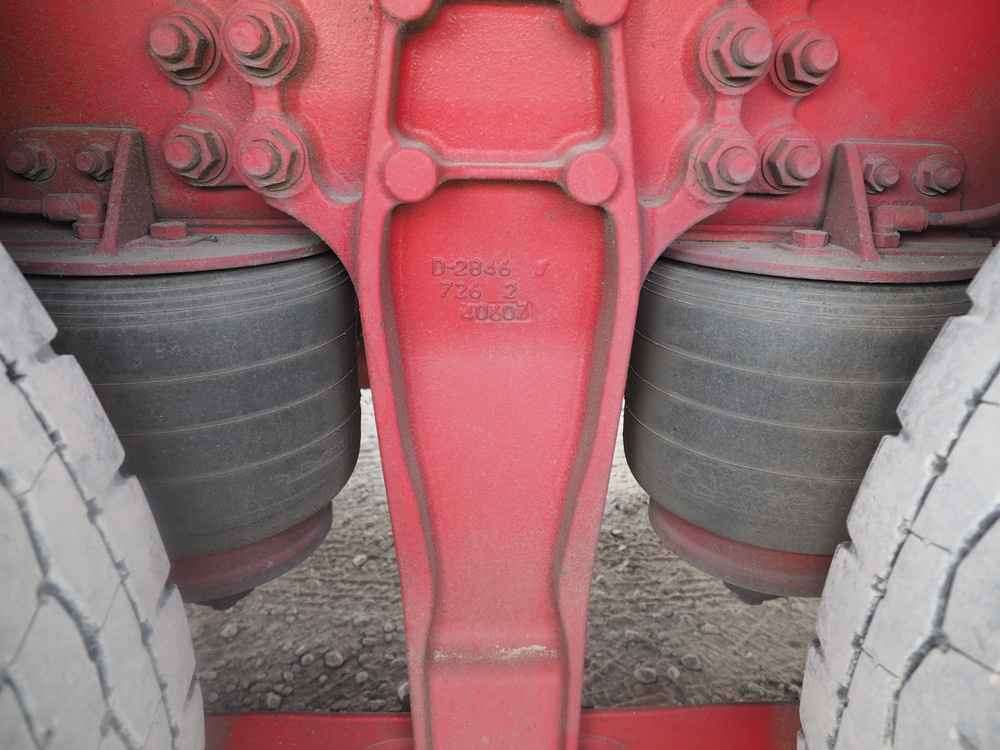 いすゞ ギガ 冷凍ウイング 大型 QKG-CYL77A 年式 H26[写真47]