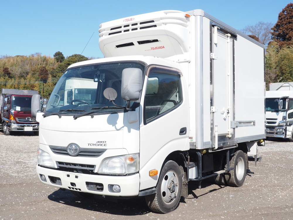 トヨタ トヨエース 冷凍バン 小型 TKG-XZU675 年式 H25[写真01]