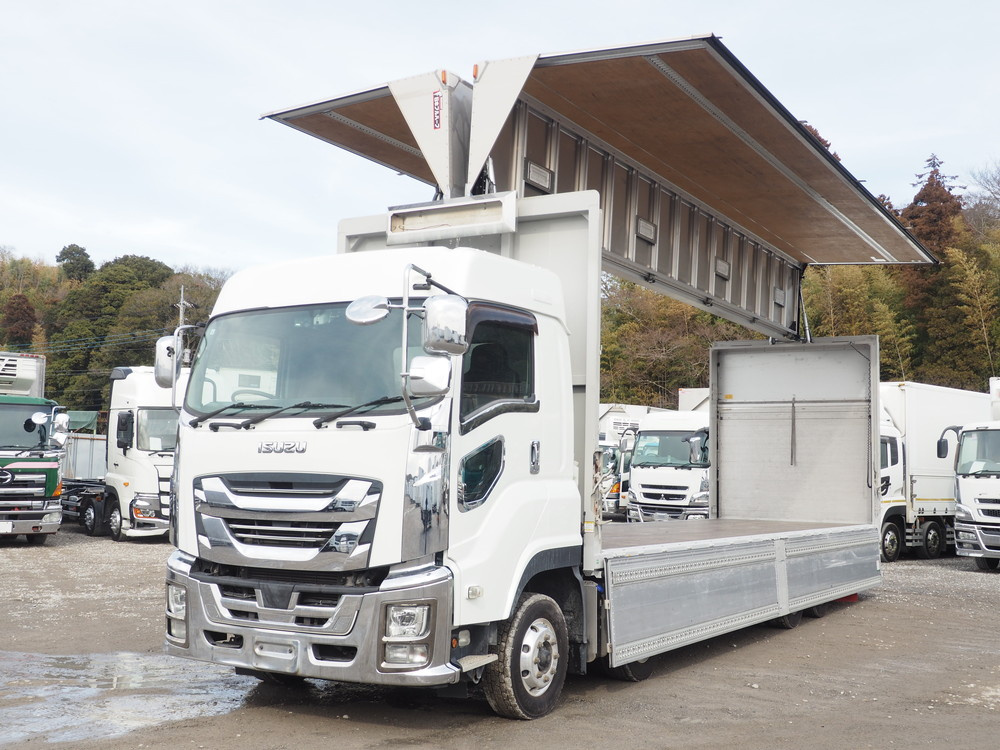 いすゞ ギガ ウイング車 大型 2PG-CYJ77CA 年式 H30[写真02]