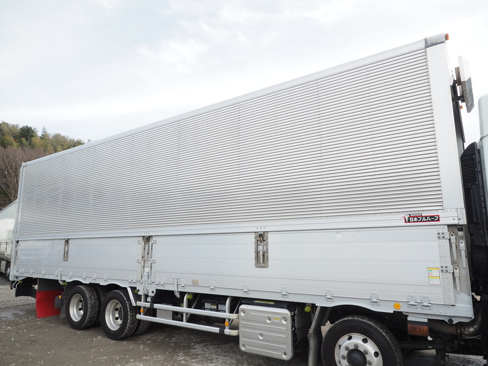 いすゞ ギガ ウイング車 大型 2PG-CYJ77CA 年式 H30[写真09]