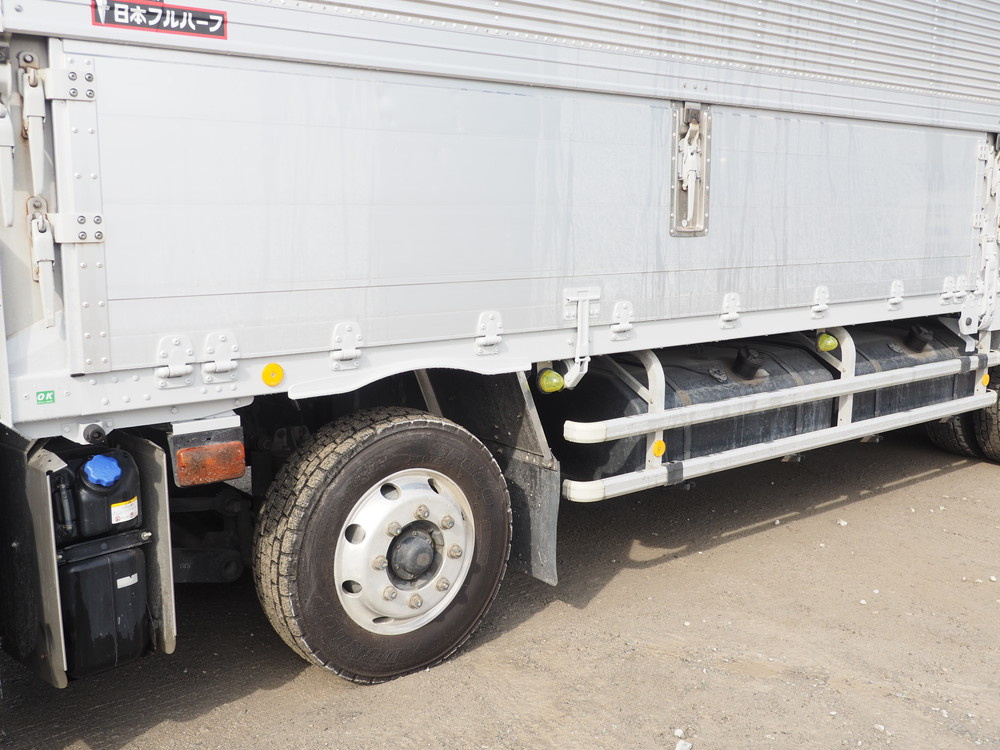 いすゞ ギガ ウイング車 大型 2PG-CYJ77CA 年式 H30[写真15]