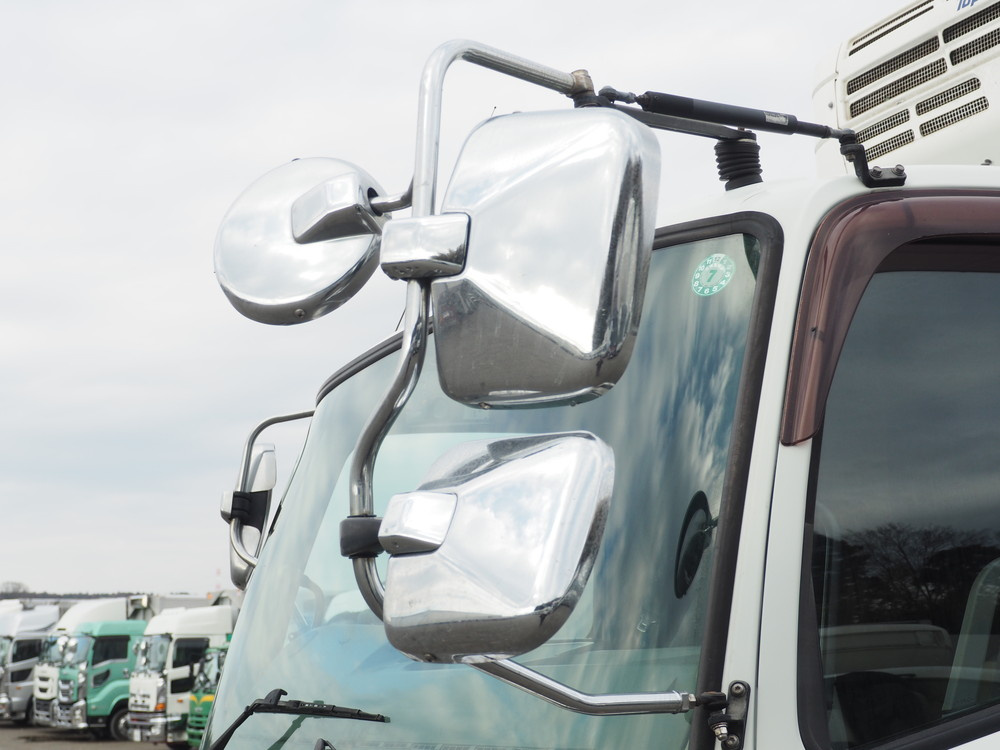 三菱ふそう ファイター 冷凍バン 中型 TKG-FK64F 年式 H28[写真10]