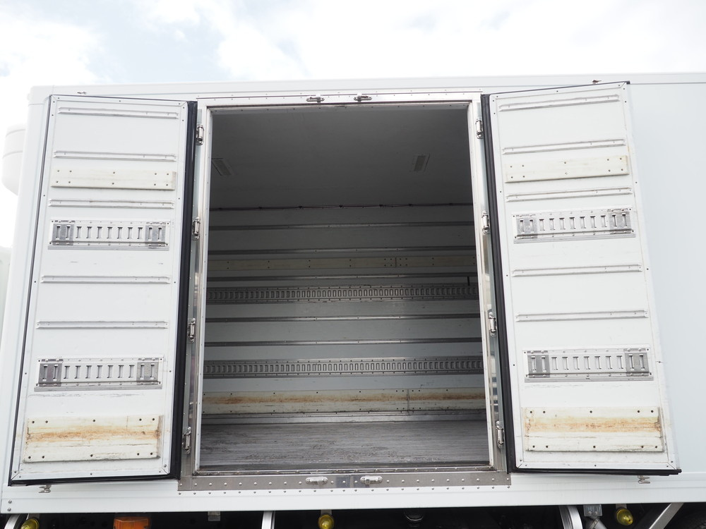 三菱ふそう ファイター 冷凍バン 中型 TKG-FK64F 年式 H28[写真21]