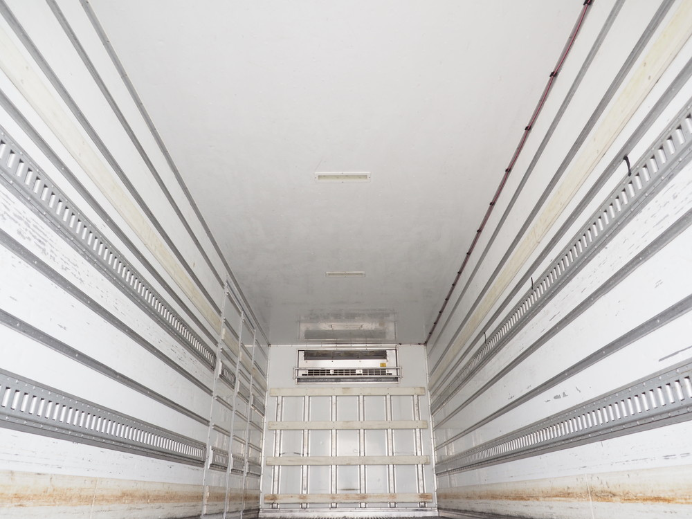 三菱ふそう ファイター 冷凍バン 中型 TKG-FK64F 年式 H28[写真22]