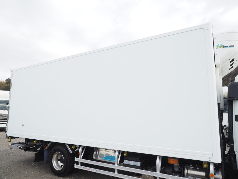 三菱ふそう ファイター 冷凍バン 中型 TKG-FK64F 年式 H28[写真12]