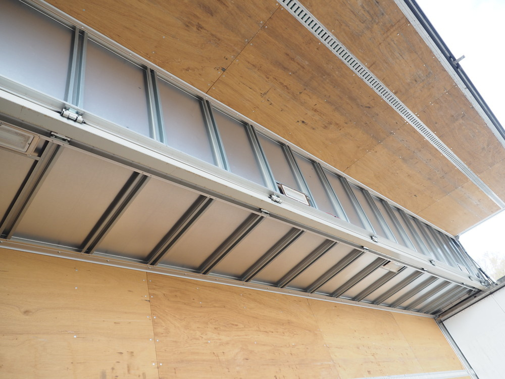 三菱ふそう スーパーグレート ウイング車 大型 QPG-FS64VZ 年式 H27[写真23]